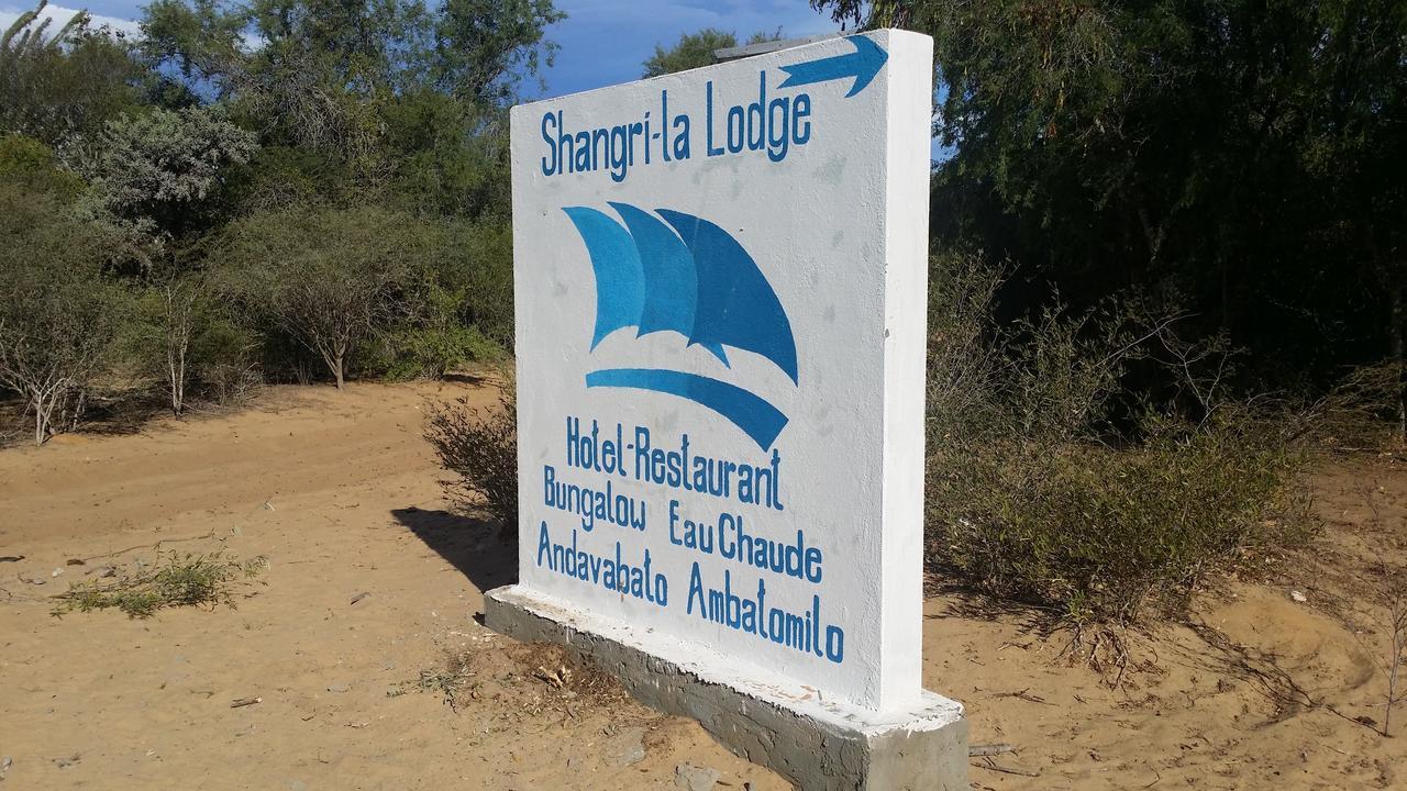 Shangri-La Lodge Ambatomilo Exterior photo